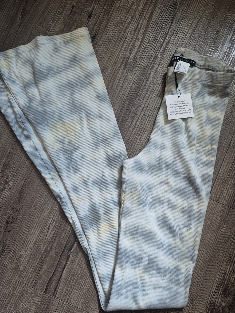 Zara NWT High-Waisted Ribbed Tie-Dye Leggings Knit Pants Grey Yellow